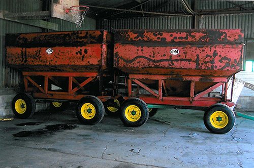 Property photo 2 - SULLIVAN FARM EQUIPMENT AUCTION